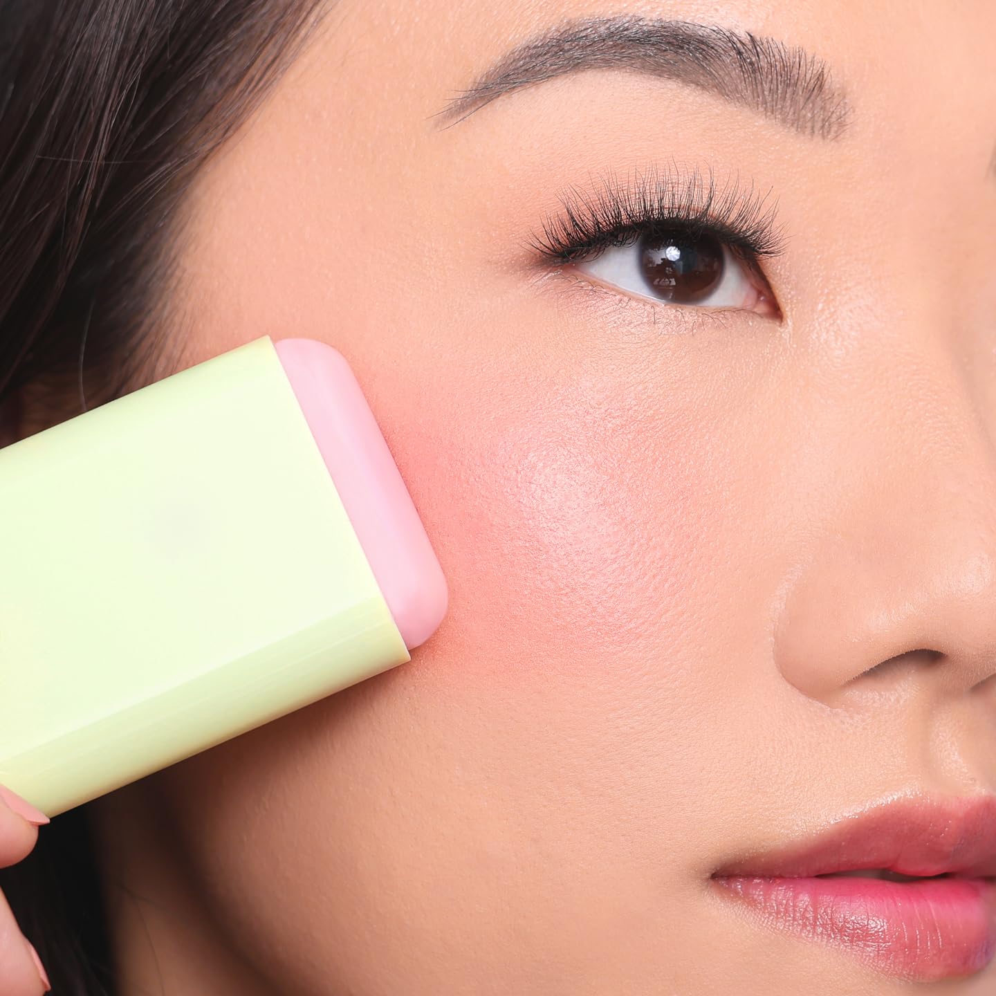 Pixi Tönender Pflege-Stick für Wangen & Lippen